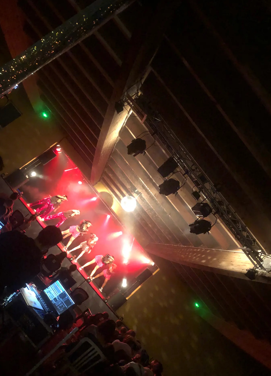 Image gallery marquee